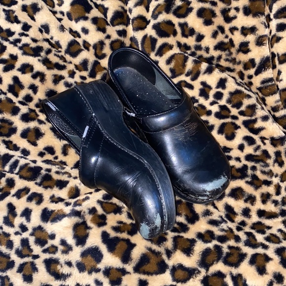 Dansko Cabrio Clogs - Picture 3 of 4